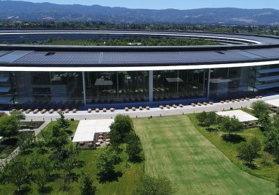 苹果总部 Apple Park 航拍全景，App Store 中国台湾抽成下调政策发布方