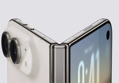 iPhone Duo 半开状态铰链与摄像头特写
