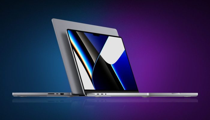 银色 MacBook Pro 渲染图，两台机器以开合角度叠放展示纤薄机身