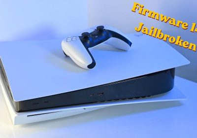 PS5 主机与手柄，叠加 Firmware 14.10 Jailbroken 字样