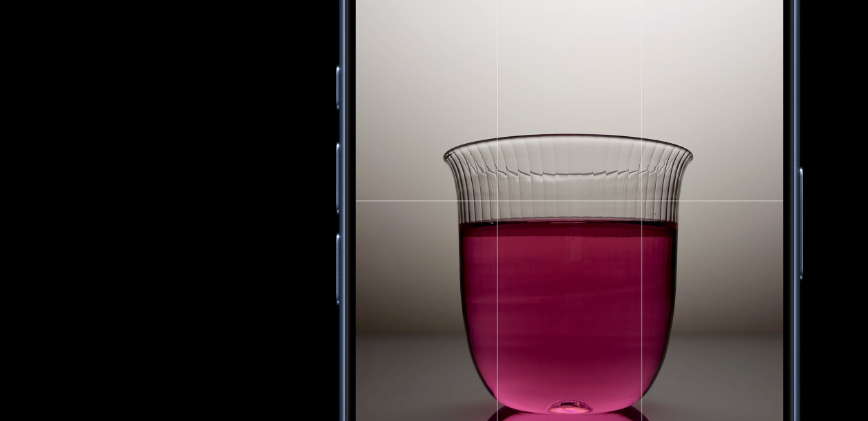 iPhone 18 Pro 首销不到一周就自己重启:日志里写着 Panic Full,苹果已经介入调查