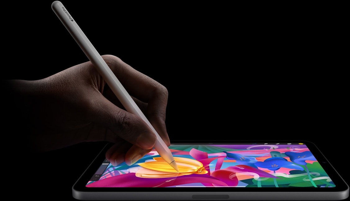 配合 Apple Pencil 的使用场景(Apple 官方图)