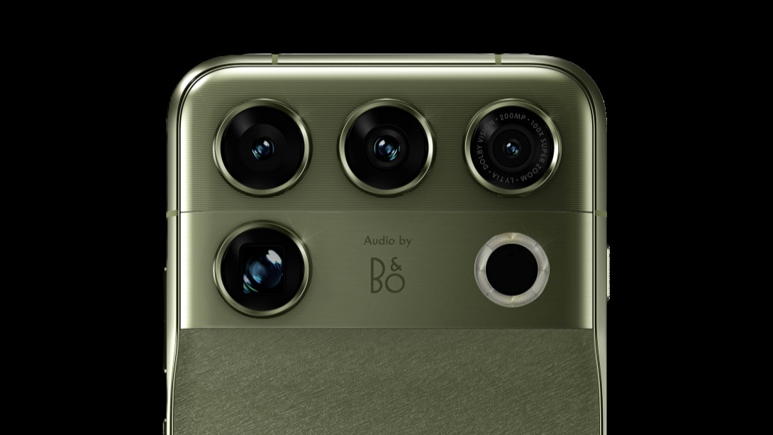 Motorola Signature 27 摄像头模组特写
