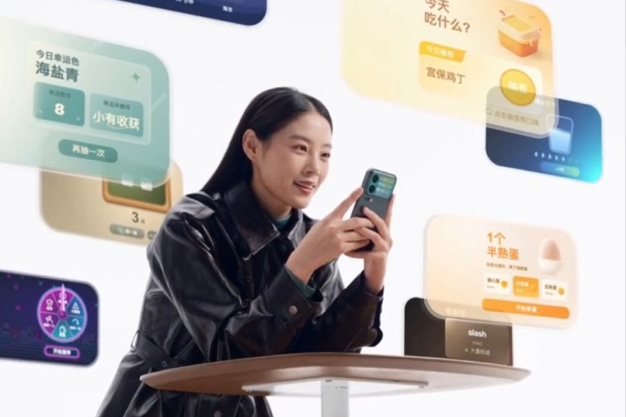 小米 18 Pro 把背屏做成了「应用商店」:12 款应用卡,还能让 AI 现场生成