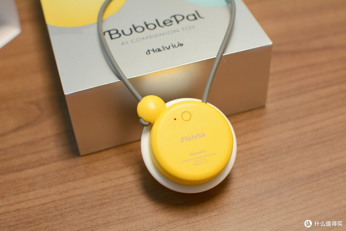 BubblePal 类 AI 玩具产品与包装盒