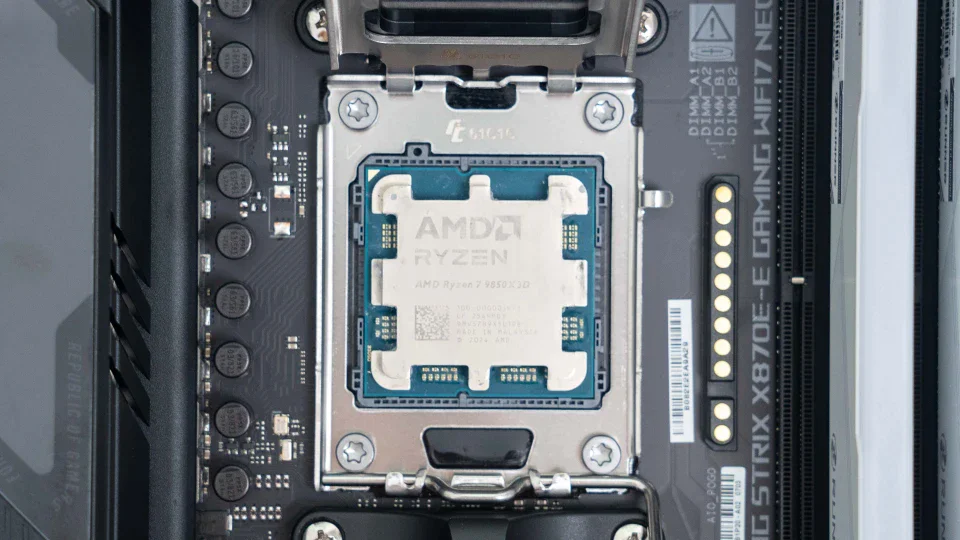 ROG STRIX X870E-E NEO 主板本体