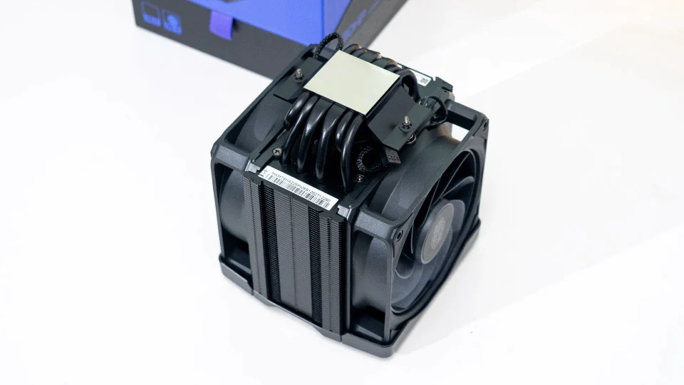 V8 Ace 3DHP 侧面细节