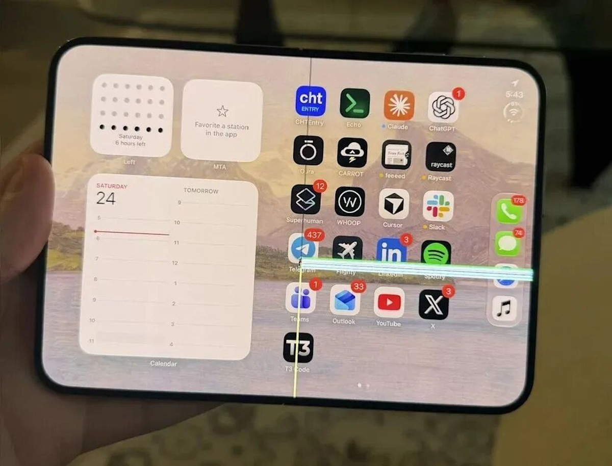 用户实拍 iPhone Duo 内屏开裂