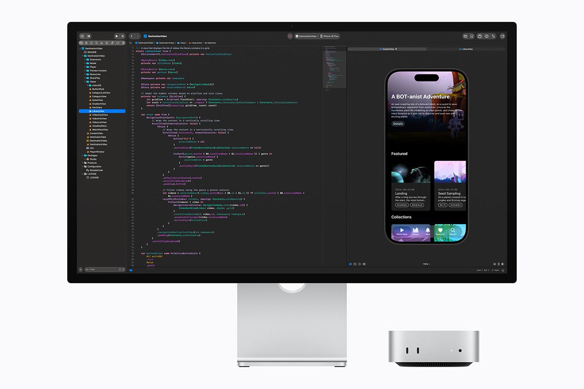 Mac Studio 与 Mac mini 组成的桌面工作区,屏幕上是真实运行的软件界面