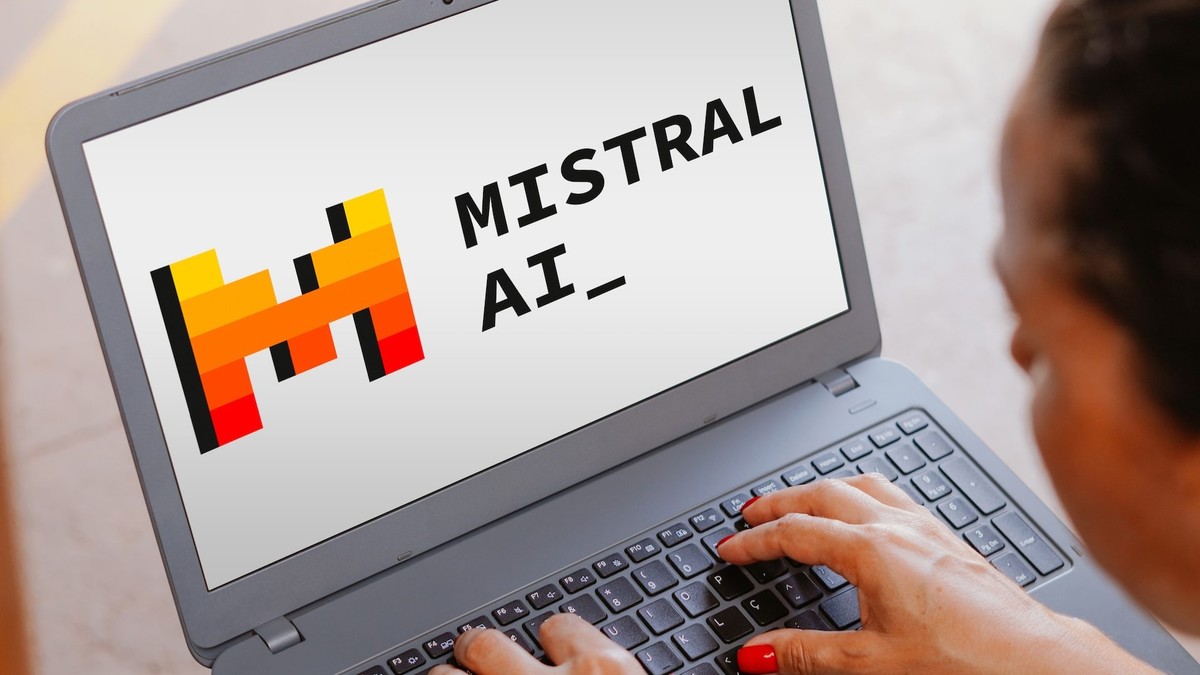 Mistral Large 4 市场与生态