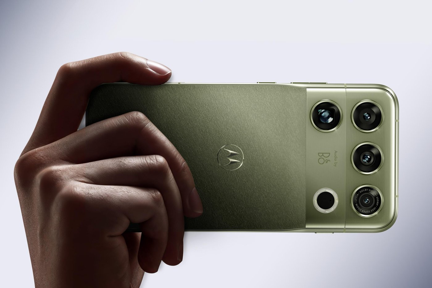 Motorola Signature 27:首款搭载 Extreme 芯片的手机