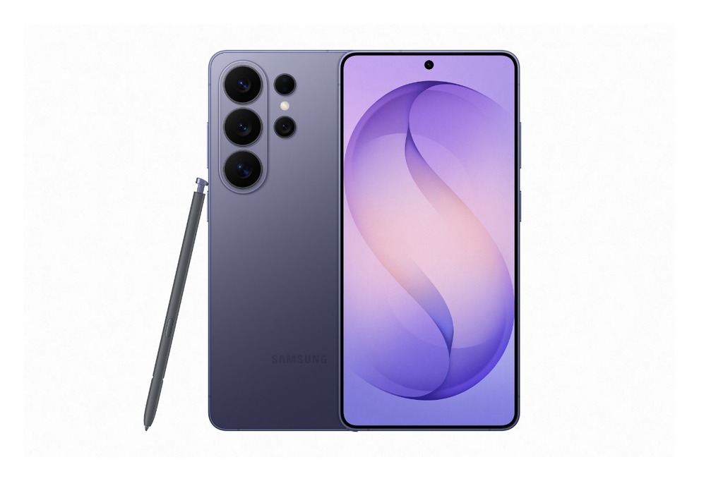 Galaxy S26 Ultra 正反面,机身侧边带 S Pen 笔槽